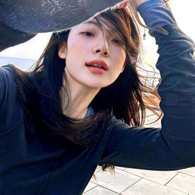 女警撞到夫